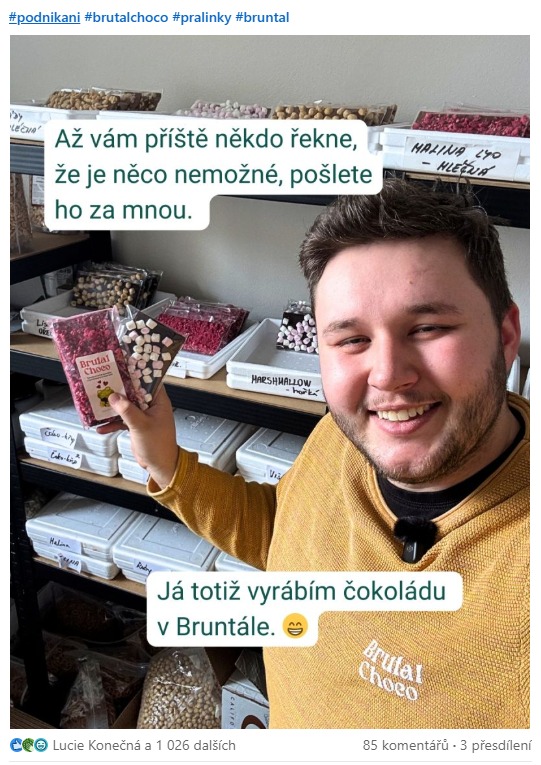 Ukázka LinkedIn příspěvku s vizuálním hookem